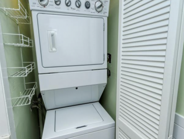 Charming Vacation Rental on Longboat Key. Call Today.